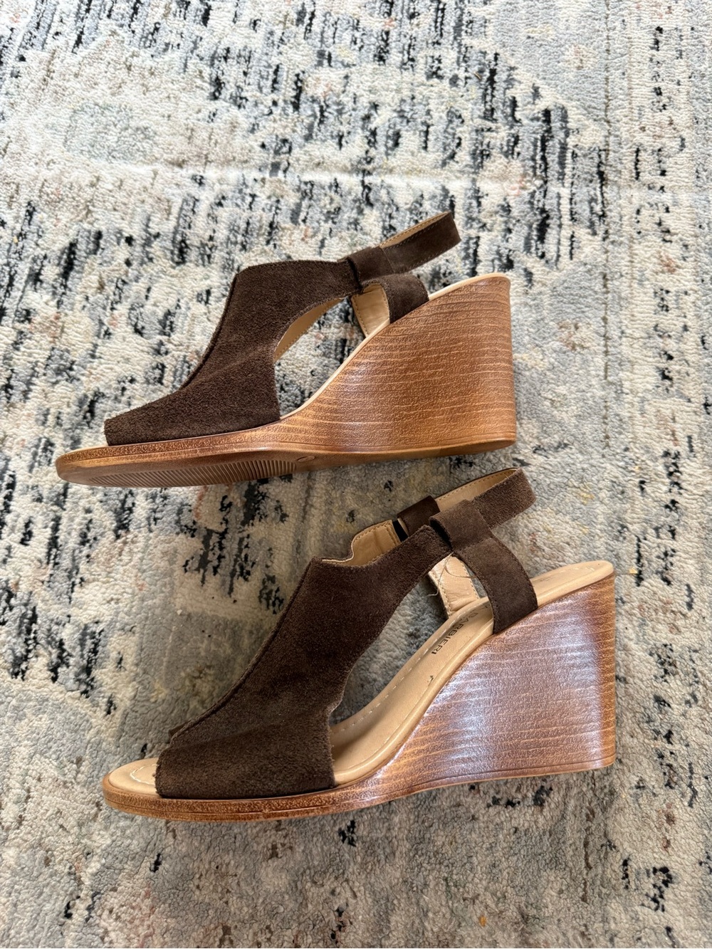 Barbra Barbieri suede wedge open toe sandals 9.5 brown